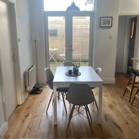 Apartmán Restful 1bd Flat In *